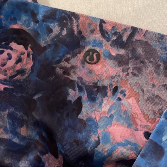 Lululemon Crop Leggings - Picture 2 of 7